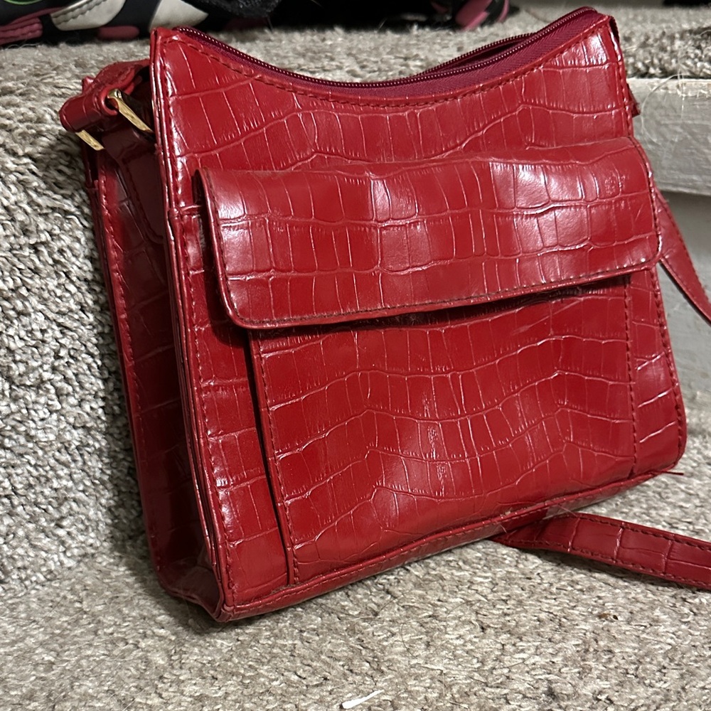 Liz Claiborne Red Croc-Embossed Crossbody Bag